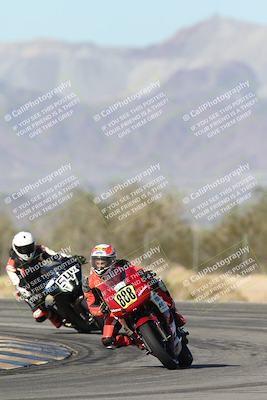 media/Dec-04-2025-Racers Edge (Thu) [[5ebc9f124d]]/3-B Group/1-Session 1 (Turn 7)/